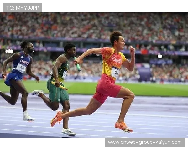 女子短跑团队配合默契，接力训练完成度高