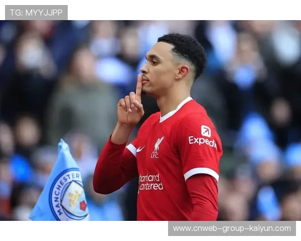 利物浦加强外围压制，阿诺德远射差点钻入死角