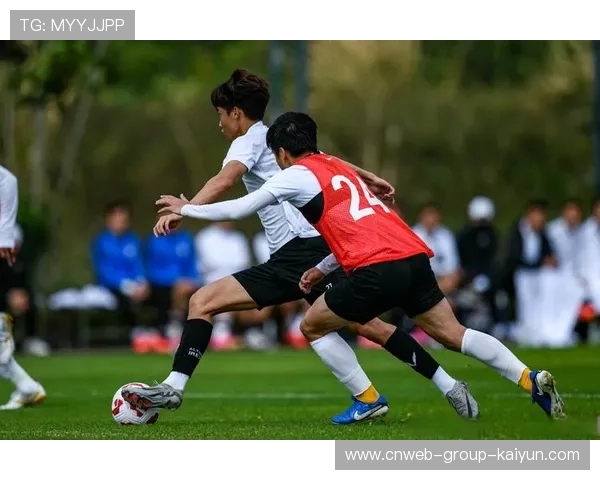 球队在大赛前通过热身赛磨合阵容并调整战术，球队在大赛前通过热身赛磨合阵容并调整战术